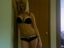 Hot young blonde  25/26