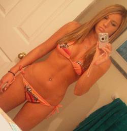 Sexy blonde teen selfshot  37/129