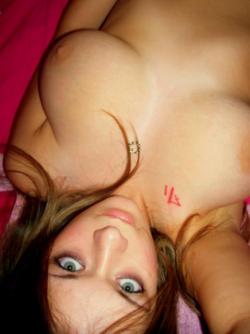 Hot amateur girl selfshot  3/9