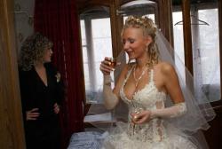 Bride and wedding pics - just married 25/46