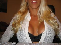 Sexy hot blonde webcutie 42/88