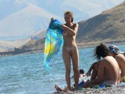 A good nudist beach makes me horny  6/50