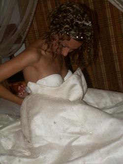 Naked hot wife at home 57/187