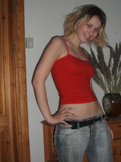 Blong gf with red top(56 pics)