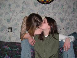 Nice amateur lesbians 8/39