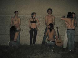 Pikotop - outdoor group sucking teengirls 27/59