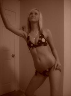 Slim blond girl in underwear(58 pics)