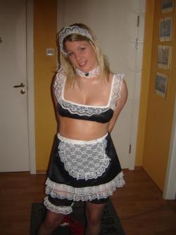 Norwegian girl posing as maid 34/36