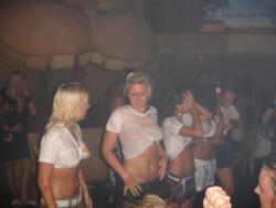 Pikotop - hot naked girls at party 133/197