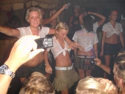 Pikotop - hot naked girls at party 140/197