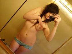 Emo girl selfshots 49/62