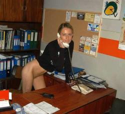 Naked in office(13 pics)