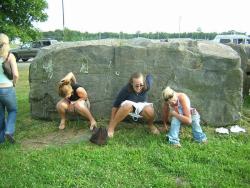 Groups of girls pissing in public - peeing on curb 8/12