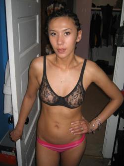 Naked asian wife 298/470