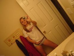 Selfshots - blonde show her naked body 23/43
