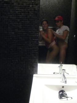 Young couple on vacation 24/26