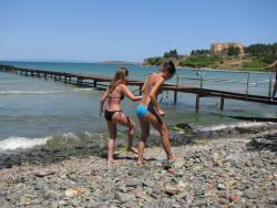 Couples in vacation - bulgarian beach 15/22