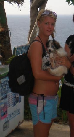 Blonde cutie vacation 32/34