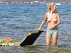 Beach and sex - horny amateur blonde girl 14/50
