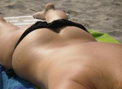 Sexy spanish girl on the beach 18/33