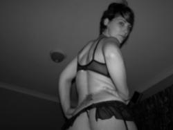 Redbank, qld - amateur couple playing 32/107