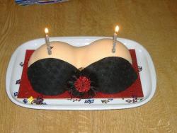 Boobs cakes 26/74