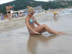 Sexy blonde and her pics from beach and hotelroom 8/147