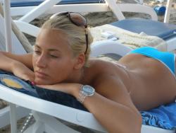 Sexy blonde and her pics from beach and hotelroom 105/147