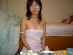 Shaved pussy of young asian girl 316/493