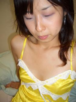 Shaved pussy of young asian girl 334/493