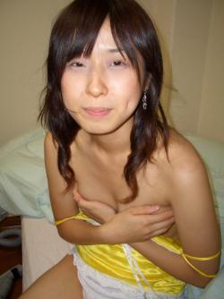 Shaved pussy of young asian girl 344/493