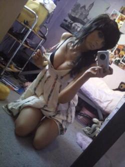 Selfshots - amateur girl 70/96