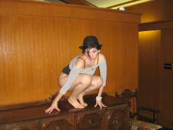 Girlfriend make a striptease 13/96