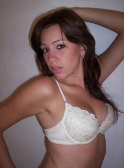 Melina - amateur teen from argentina in lingerie 142/160