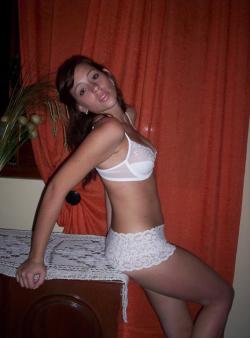 Melina - amateur teen from argentina in lingerie 150/160
