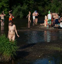 Naked russian girls at a music festival 30/35