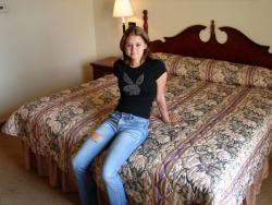 Anabel - amateur teen hottie in hotel room(51 pics)