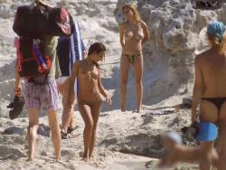 Beach flashing - nude in public beach - 13 7/59
