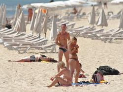 Beach flashing - nude in public beach - 13 20/59