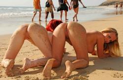 Beach flashing - nude in public beach - 13 40/59