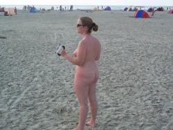 Beach flashing - nude in public beach - 13 43/59