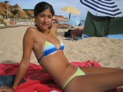 Julieta - amateur teen vacation beach pics 3/34