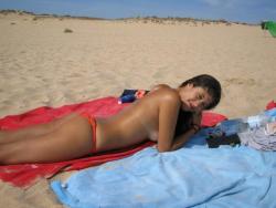Julieta - amateur teen vacation beach pics 5/34