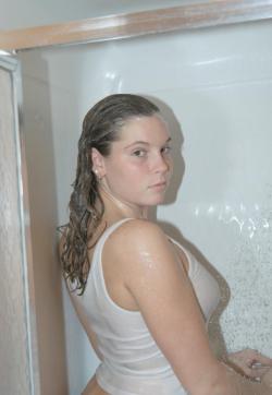 Margarita - nn amateur teen taking a shower 16/98