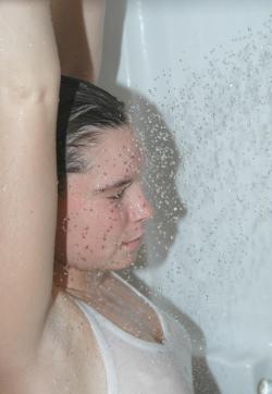 Margarita - nn amateur teen taking a shower 50/98