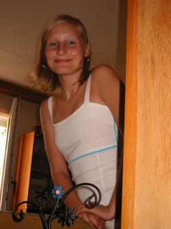Blonde girlfriend  61/142