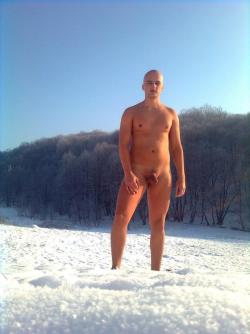 Snow and naked 2/7