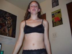 Laura - amateur teen in black lingerie 4/45