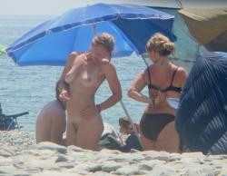 Trio of hot german teens naked on the beach 13/70