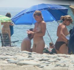 Trio of hot german teens naked on the beach 14/70
